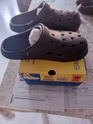Zapatillas Crocs Negras Nuevas