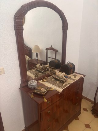 Dormitorio completo madera oscura