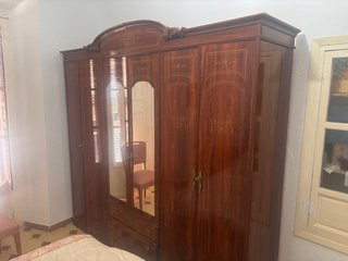 Dormitorio completo madera oscura