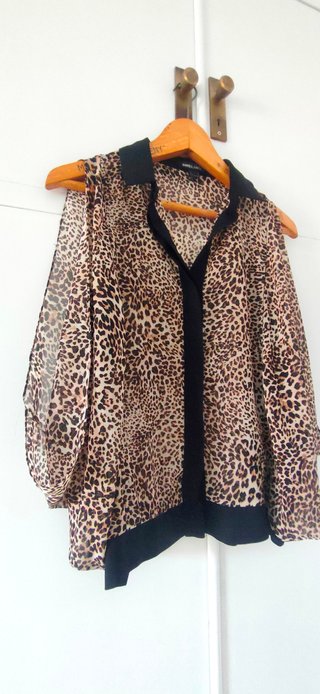 Blusa leopardo Suiteblanco sin mangas