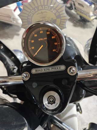 Harley Davidson - Road King (Versión Policia)