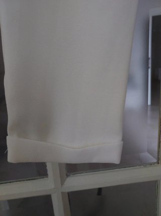 Pantalón blanco fino con lazada