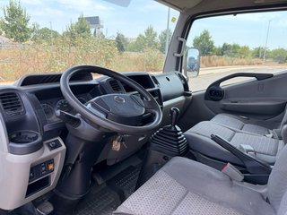 NISSAN CABSTAR VOLQUETE 6 PLAZAS 128.000 KM