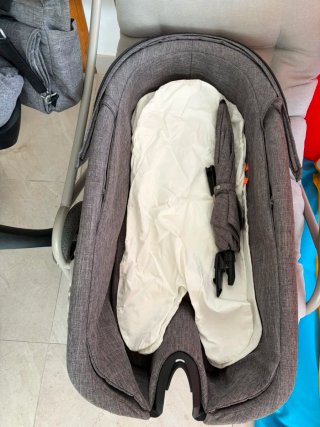 Carro de bebé Stokke gris