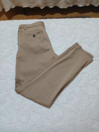 Pantalón chino caballero beige