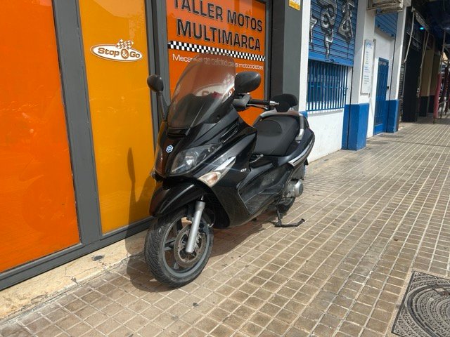 Piaggio X-EVO 125 Negro