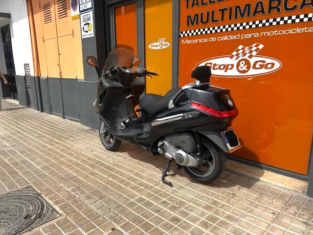 Piaggio X-EVO 125 Negro