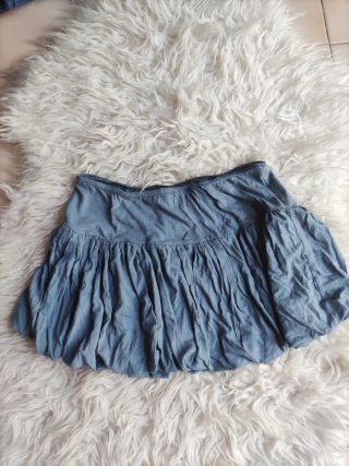 Falda corta azul