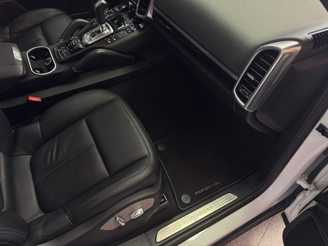 Porsche Cayenne 2016