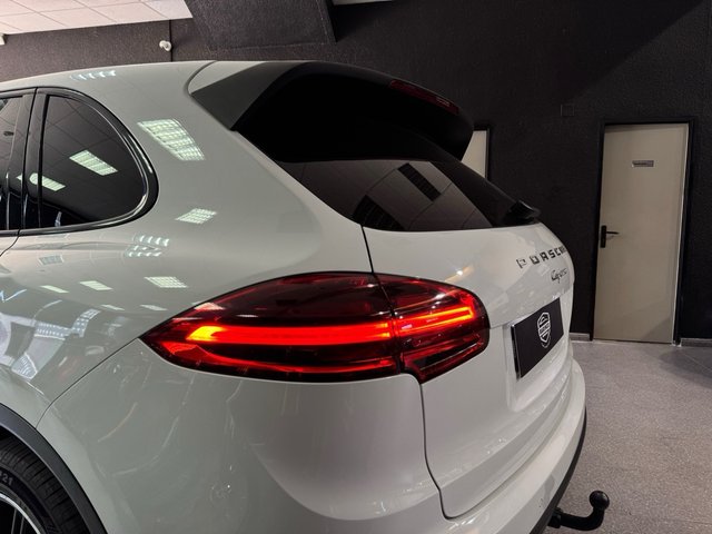 Porsche Cayenne 2016