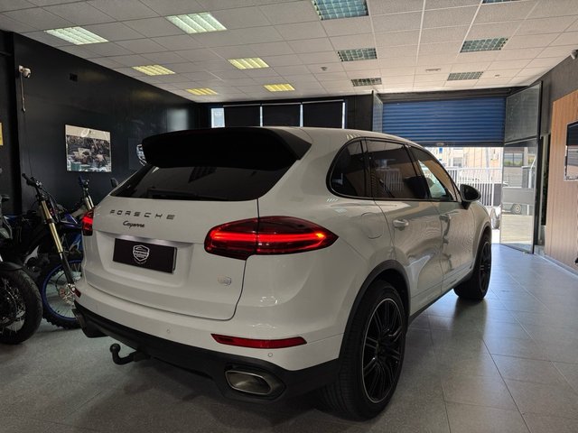 Porsche Cayenne 2016