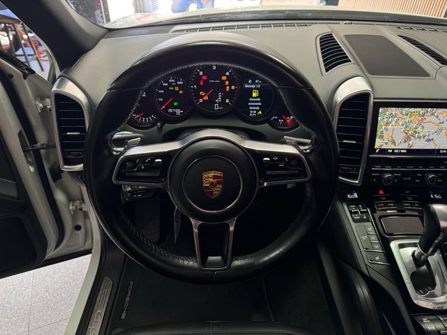 Porsche Cayenne 2016