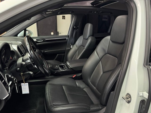 Porsche Cayenne 2016