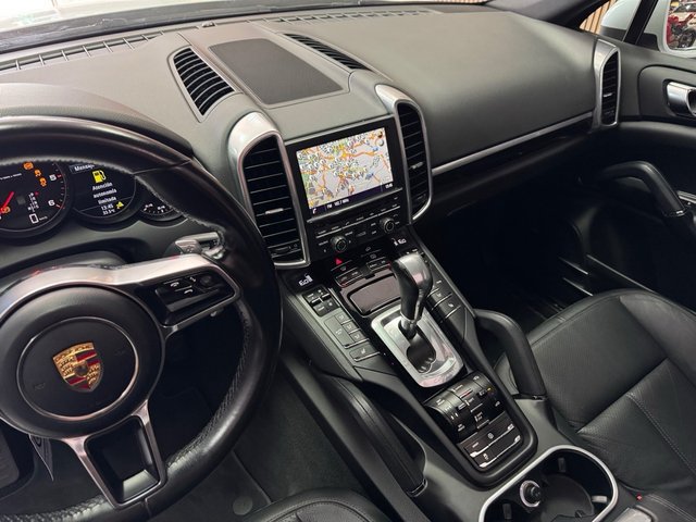 Porsche Cayenne 2016