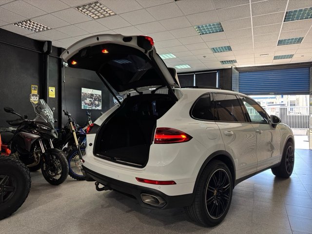 Porsche Cayenne 2016