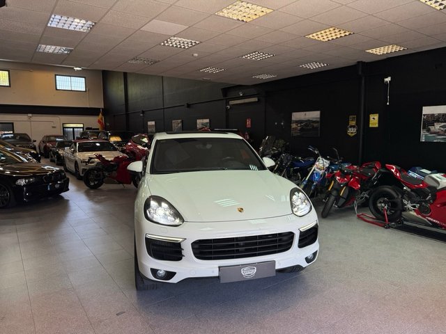Porsche Cayenne 2016