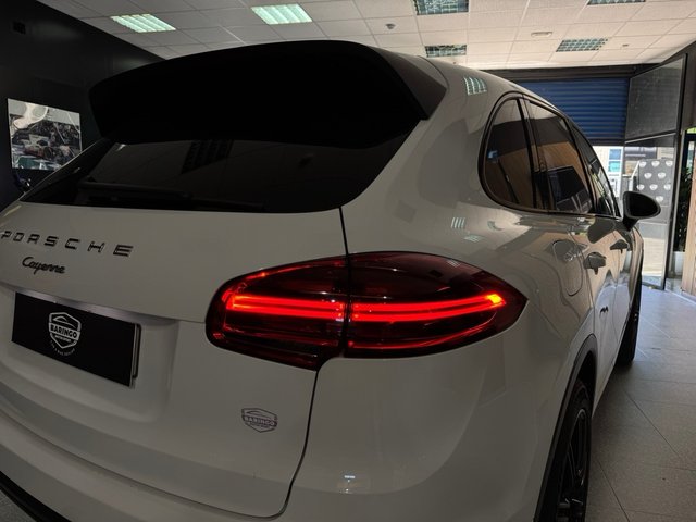 Porsche Cayenne 2016
