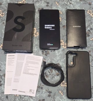 Samsung Galaxy S22 256GB + Galaxy Watch + Buds