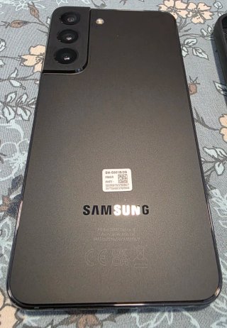Samsung Galaxy S22 256GB + Galaxy Watch + Buds