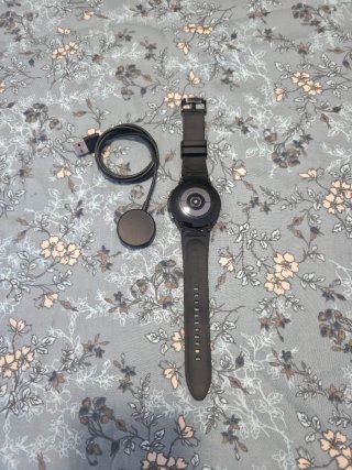Samsung Galaxy S22 256GB + Galaxy Watch + Buds