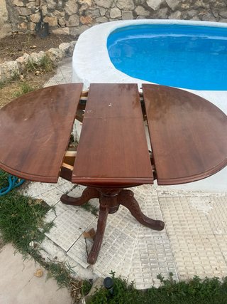 Mesa de comedor redonda de madera. 80x80