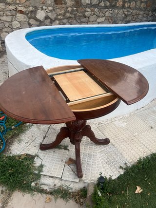 Mesa de comedor redonda de madera. 80x80