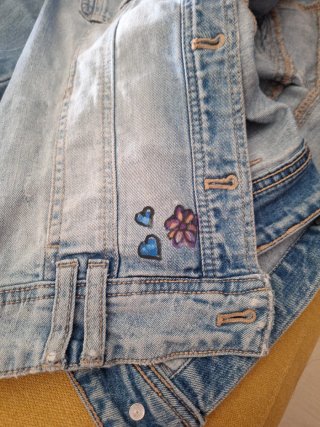 Cazadora vaquera azul PINTADA A MANO