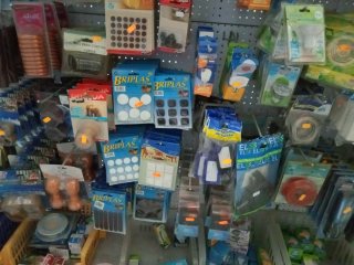 Lotes de material eléctrico por cierre