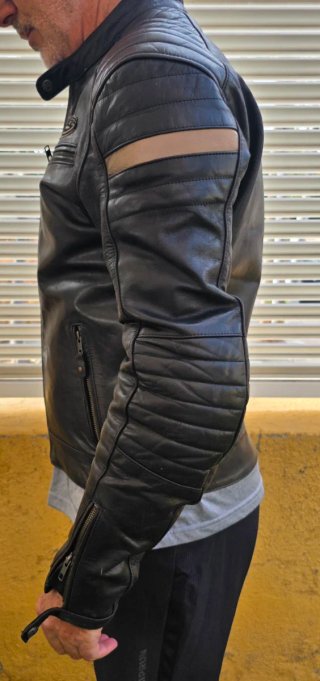 Chaqueta de piel Segura Negra