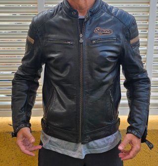Chaqueta de piel Segura Negra
