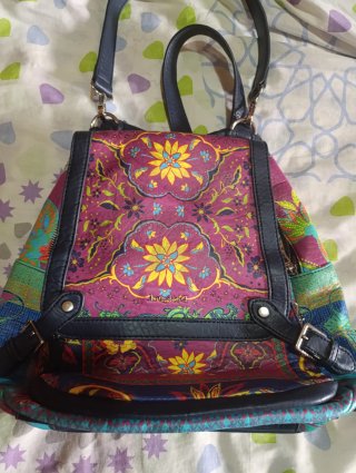 Lote mochilas Desigual semi nuevas