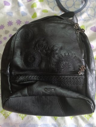 Lote mochilas Desigual semi nuevas