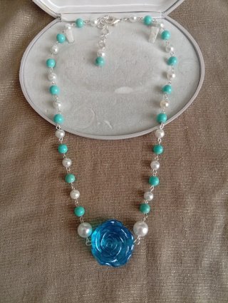Collana fatta a mano Turquoise Rose SCONTO 50%