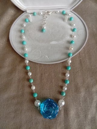 Collana fatta a mano Turquoise Rose SCONTO 50%