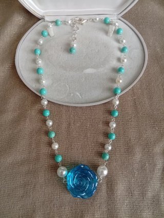 Collana fatta a mano Turquoise Rose SCONTO 50%