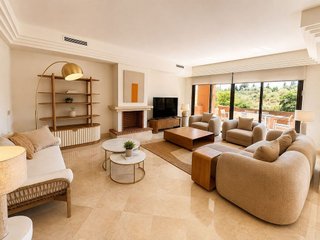 Piso en alquiler en Los Naranjos - Las Brisas en Marbella