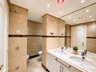 Piso en alquiler en Los Naranjos - Las Brisas en Marbella