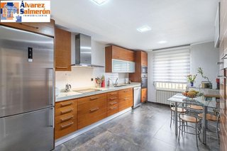 Chalet en venta en Urbanizaciones en Alhendín