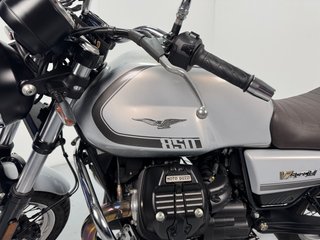 Moto Guzzi V7 Special 2023