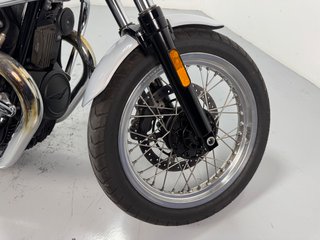 Moto Guzzi V7 Special 2023