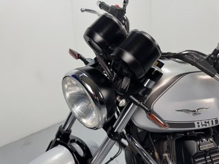 Moto Guzzi V7 Special 2023