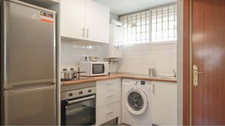 Piso en alquiler en Los Cármenes en Madrid