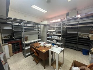 Local comercial en venta en Poligono Sur - La Oliva - Letanías en Sevilla