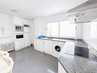 Piso en alquiler en Bellas Vistas en Madrid