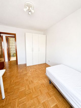 Piso en alquiler en Bellas Vistas en Madrid