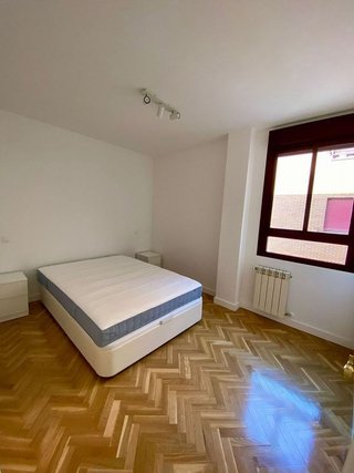 Piso en alquiler en Berruguete en Madrid