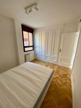 Piso en alquiler en Berruguete en Madrid