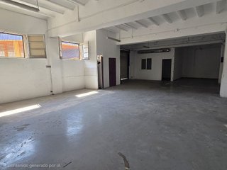 Local comercial en alquiler en Centre en Hospitalet de Llobregat, L´