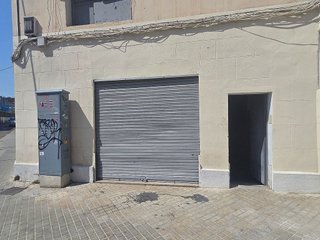 Local comercial en alquiler en Centre en Hospitalet de Llobregat, L´