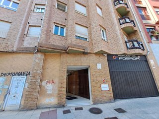 Piso en alquiler en Milán - Pumarín - Teatinos en Oviedo